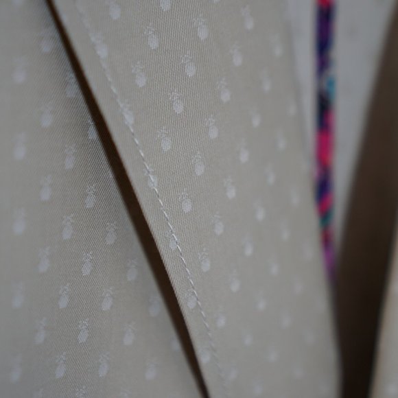 Sportscoat with Small Skulls - Picture 3 of 10